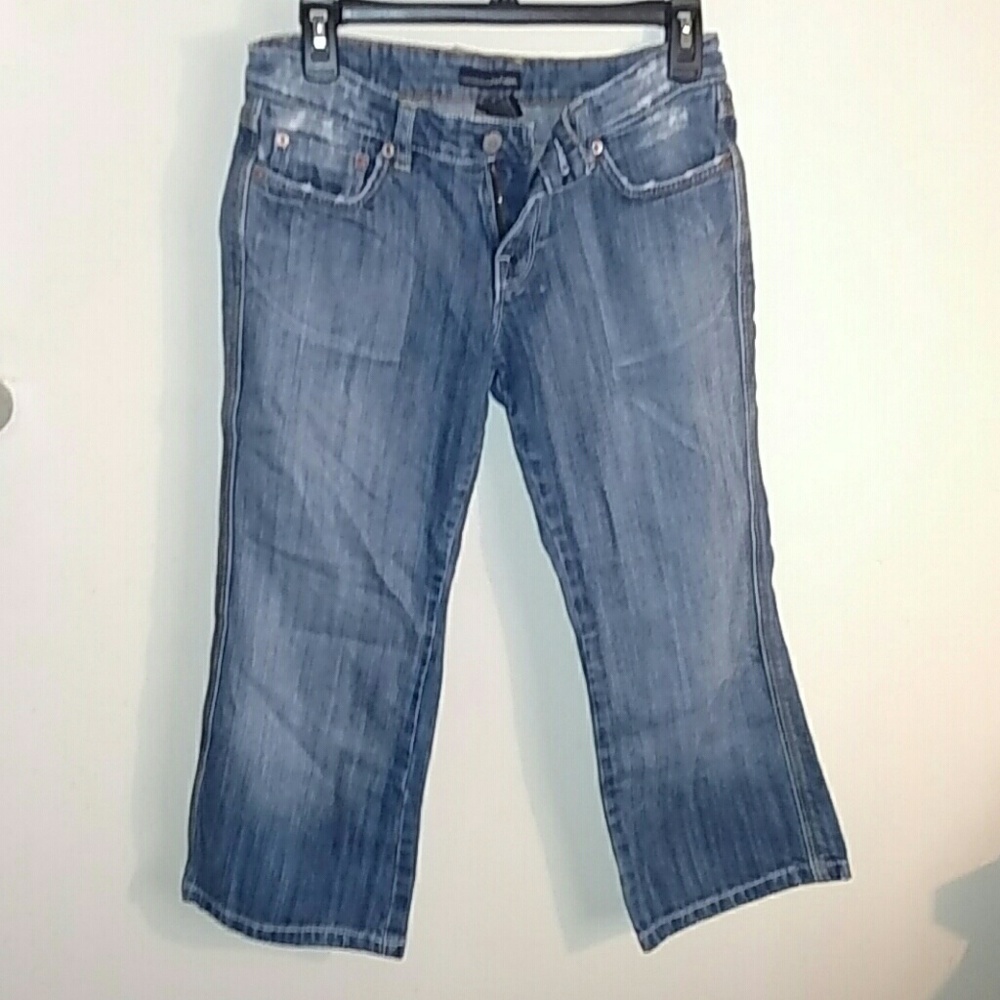 $5 MUST BUNDLE ❤️Juniors Refuge capri jeans